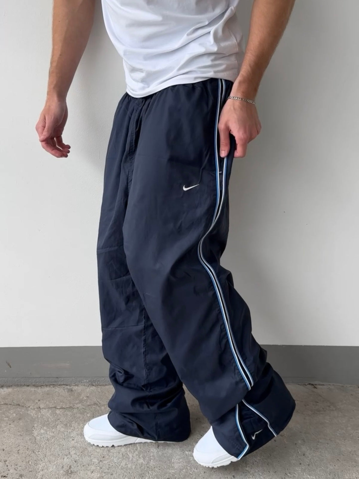 Nike Vintage *PREMIUM* Trackpants | L