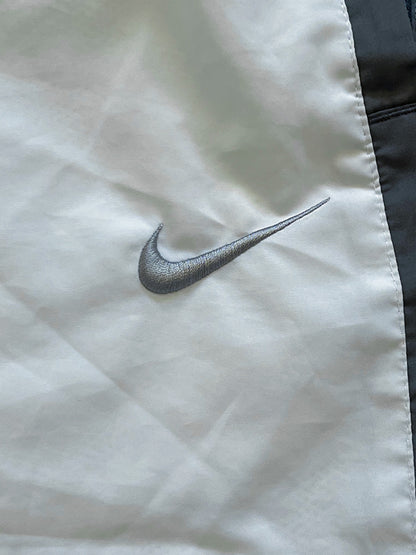 Nike Vintage Shorts | M