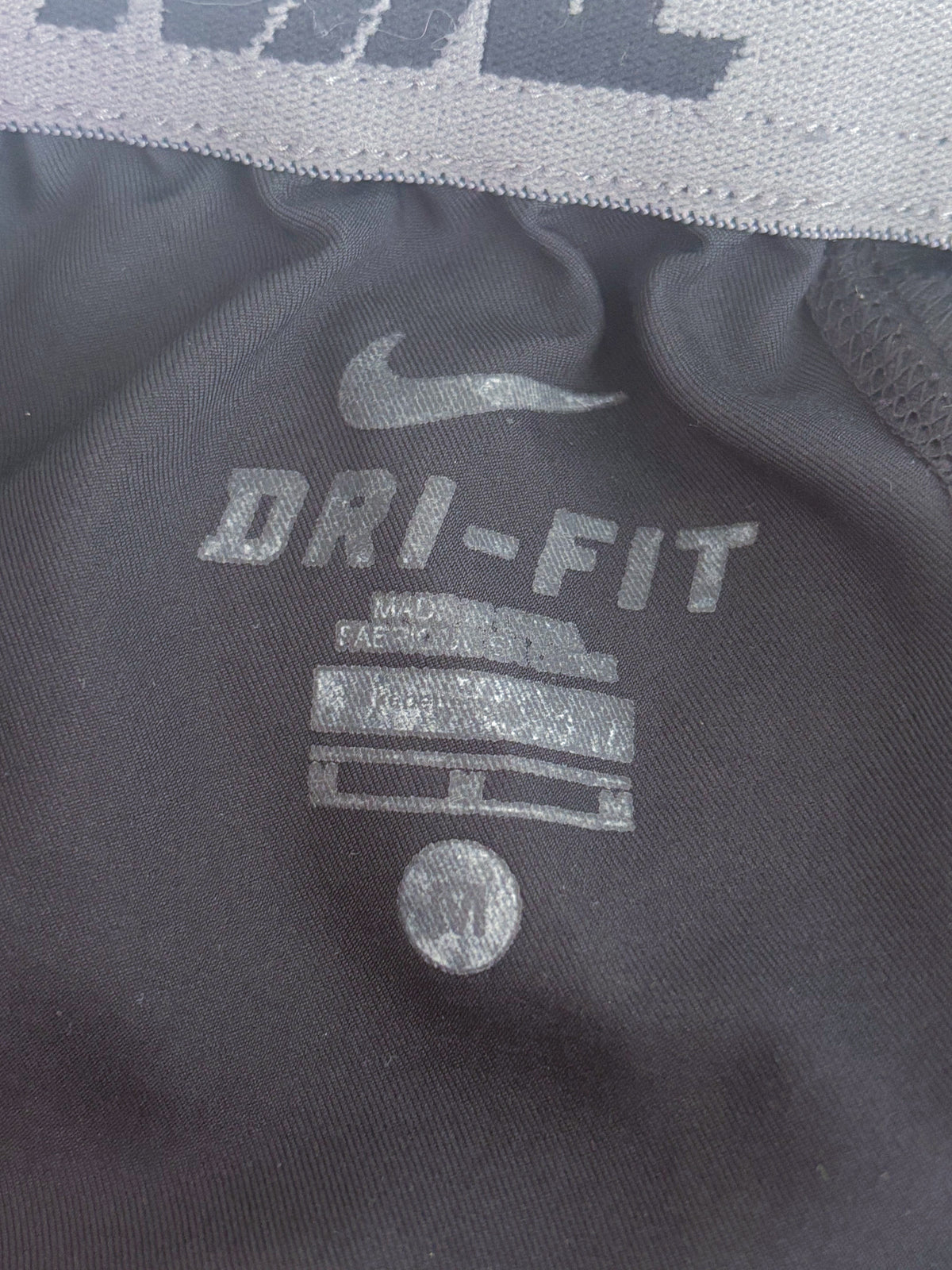 Nike Vintage *Classic* Trackpants | M