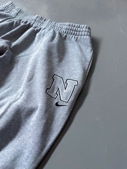 Nike Vintage Trackpants | XL