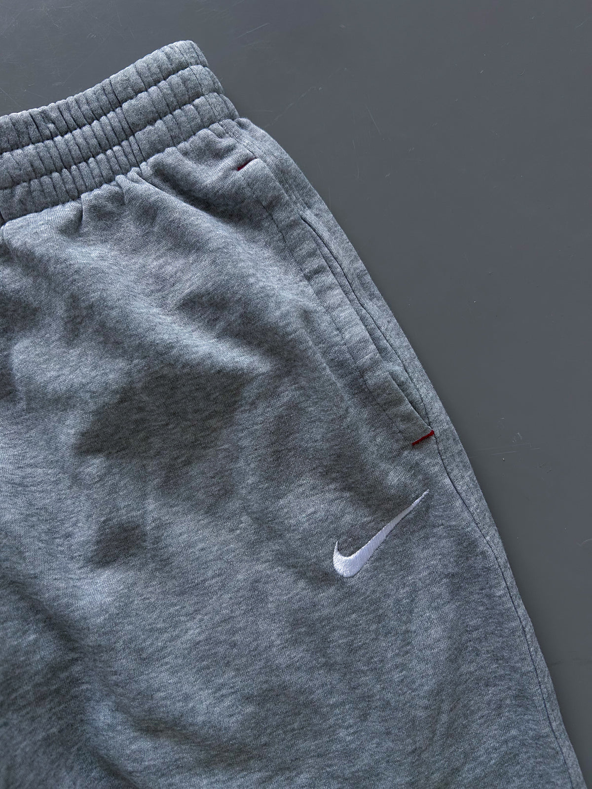 Nike Vintage Trackpants | XS