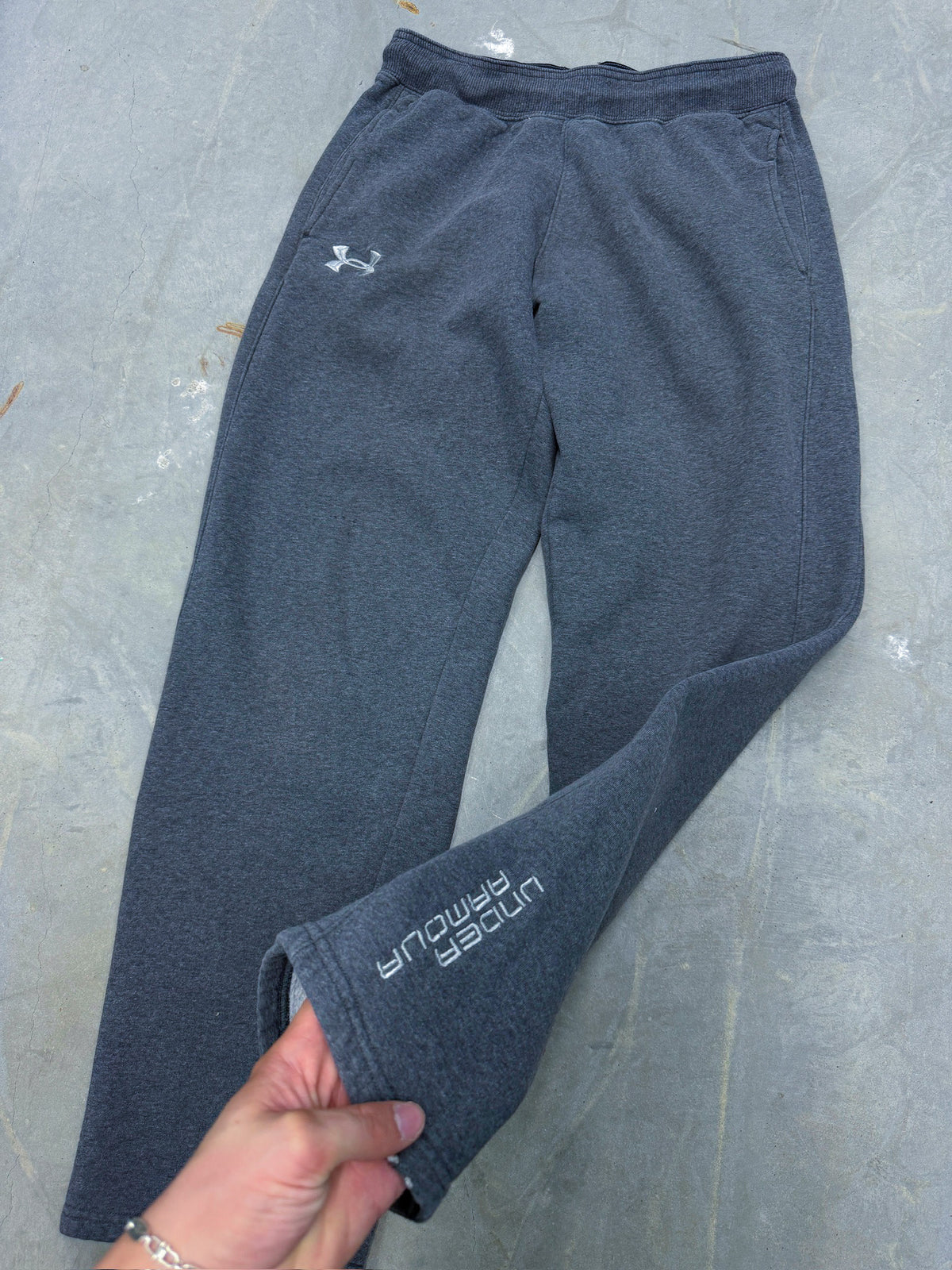 Under Armour Vintage Sweatpants | M