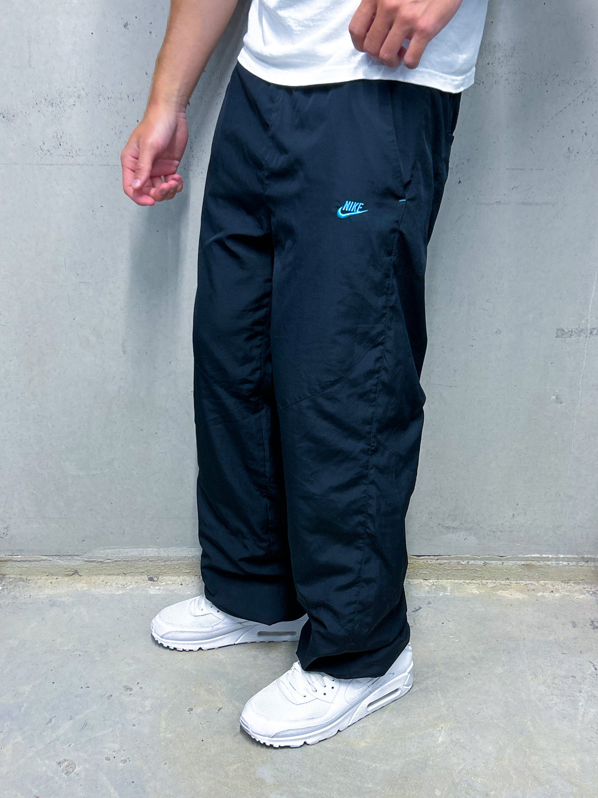 Nike Vintage Trackpants | L