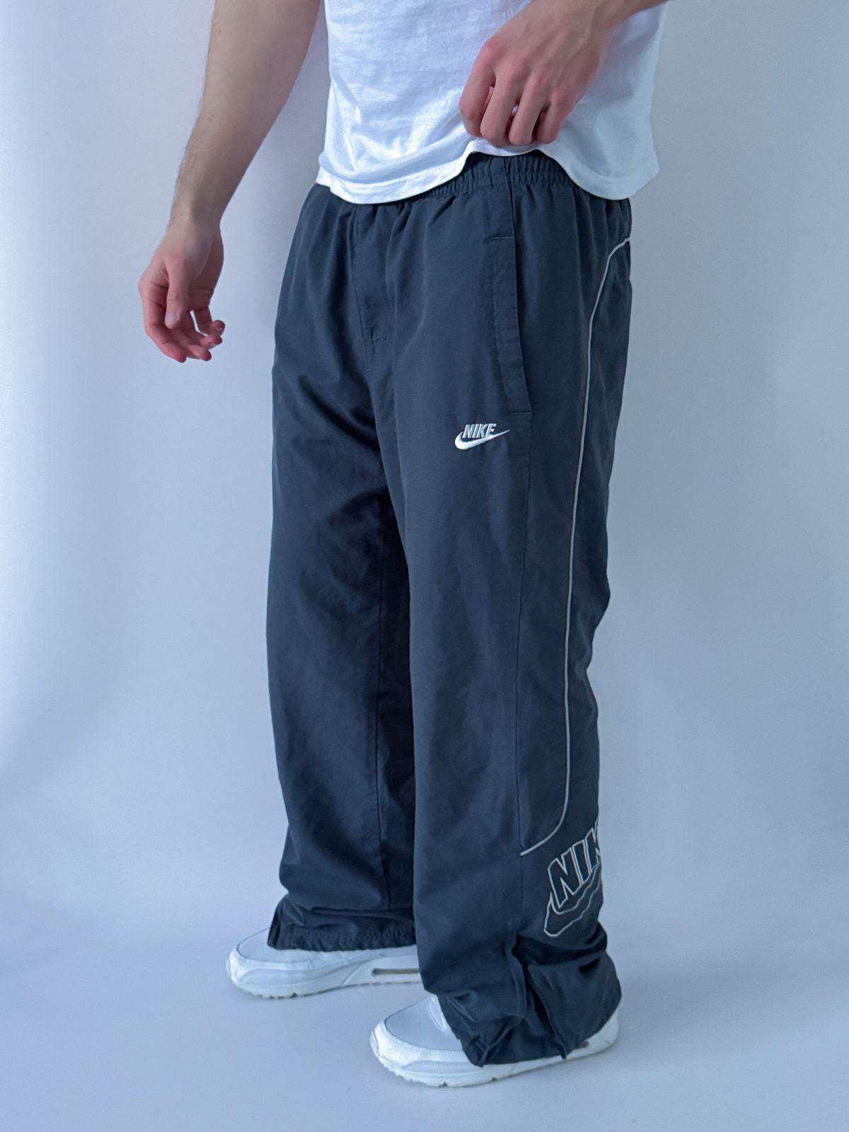 Nike Vintage Trackpants | L