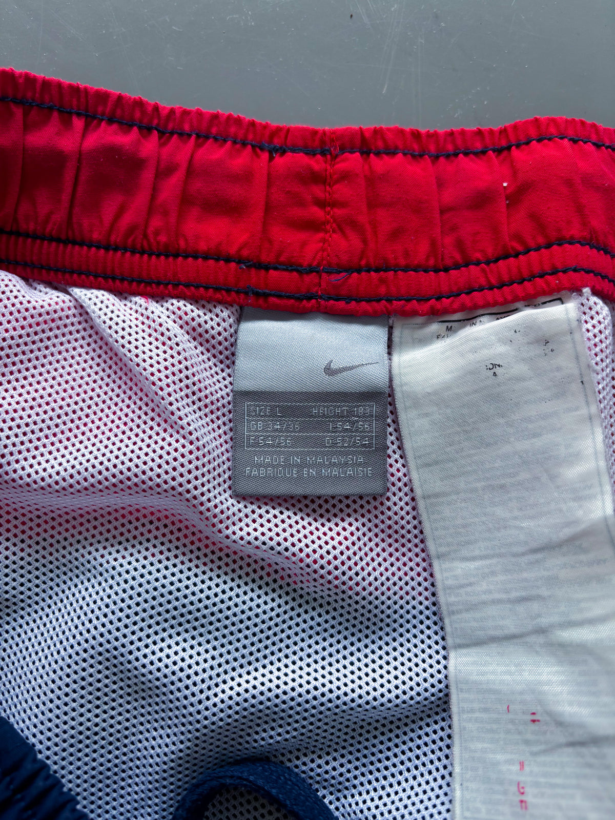 Nike Vintage Shorts | L