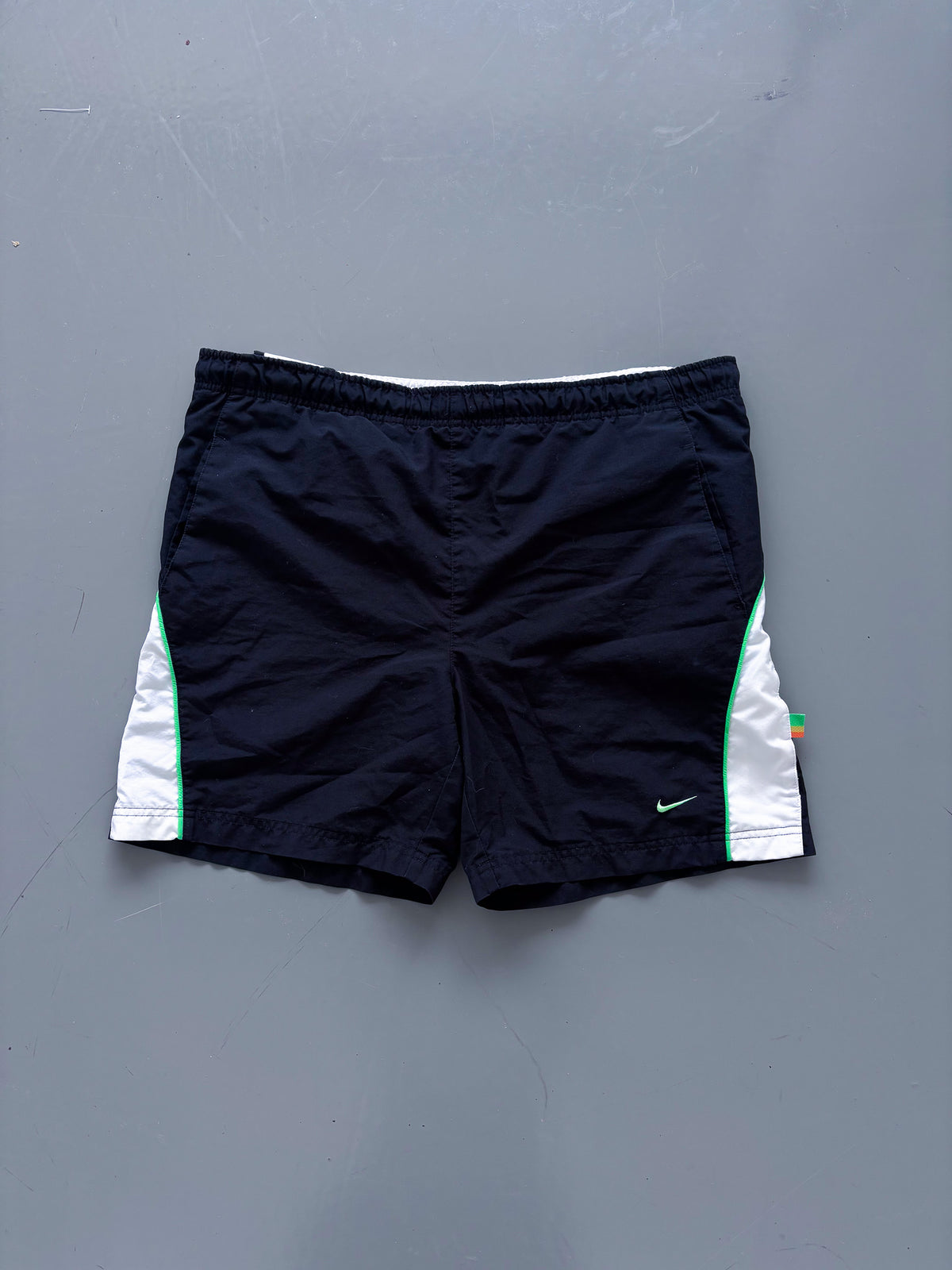 Nike Vintage Shorts | M