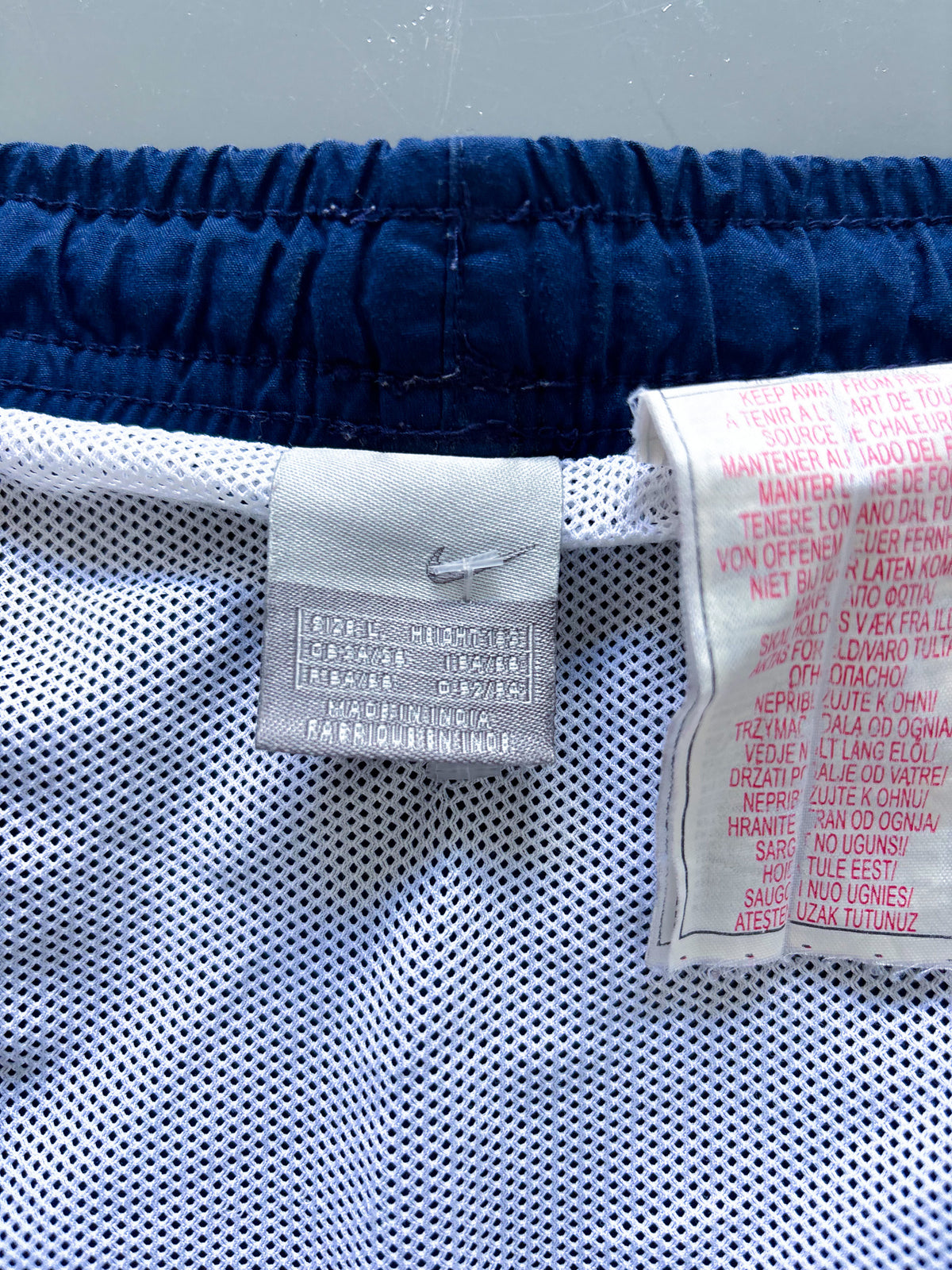 Nike Vintage Shorts | L