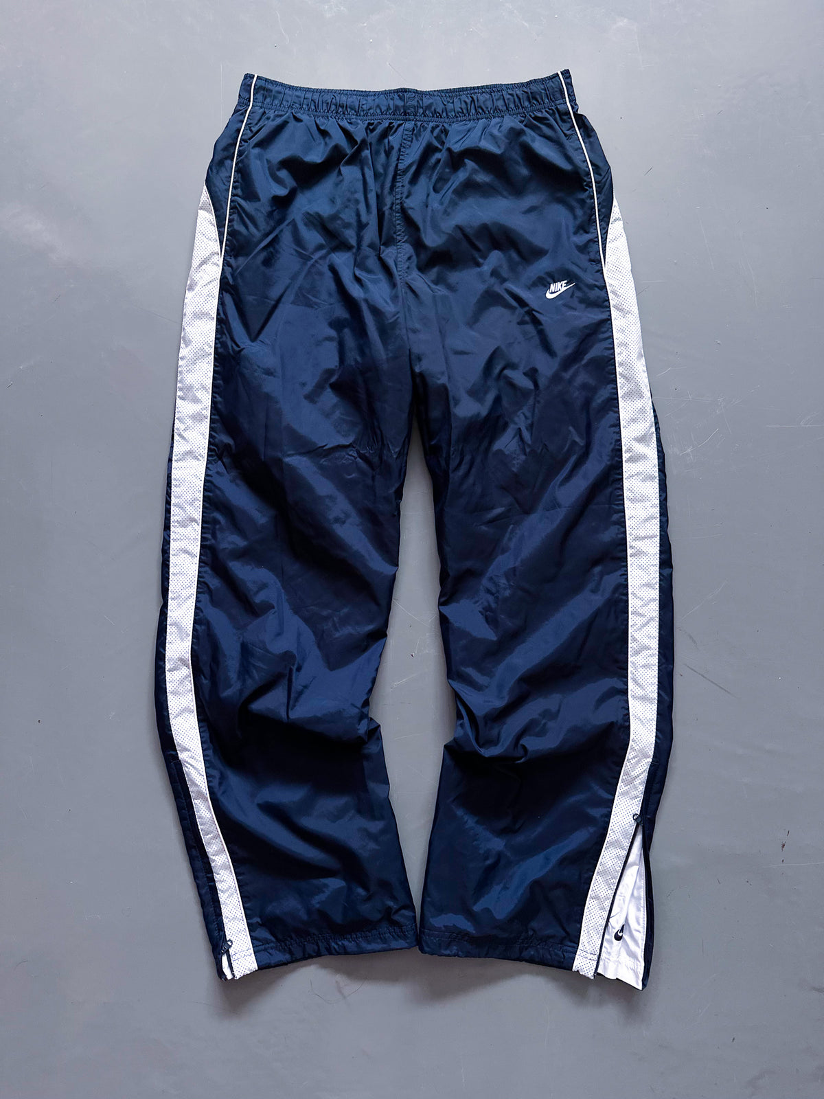 Nike Vintage *Premium* Trackpants | L