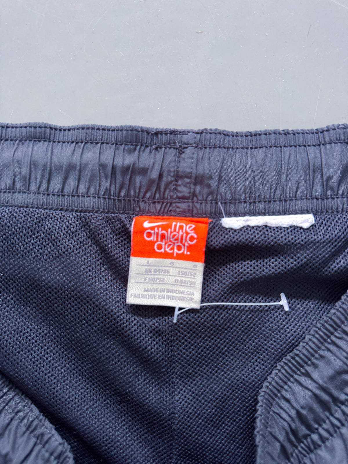 Nike Vintage Trackpants | L