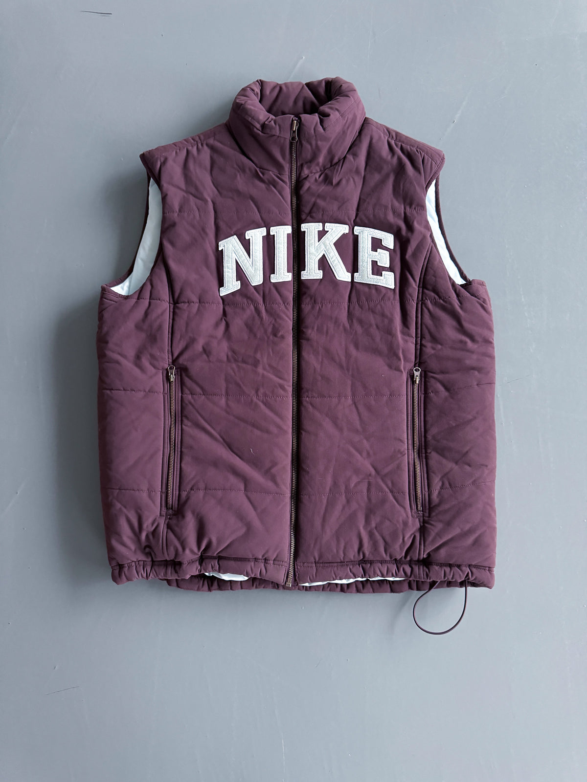 Nike Vintage *Spellout* Puffer Jacket | M