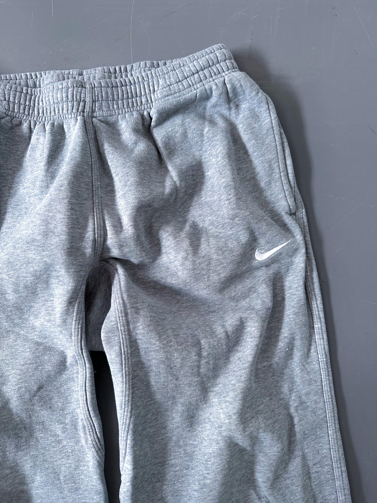 Nike Vintage *PREMIUM* Sweatpants | M