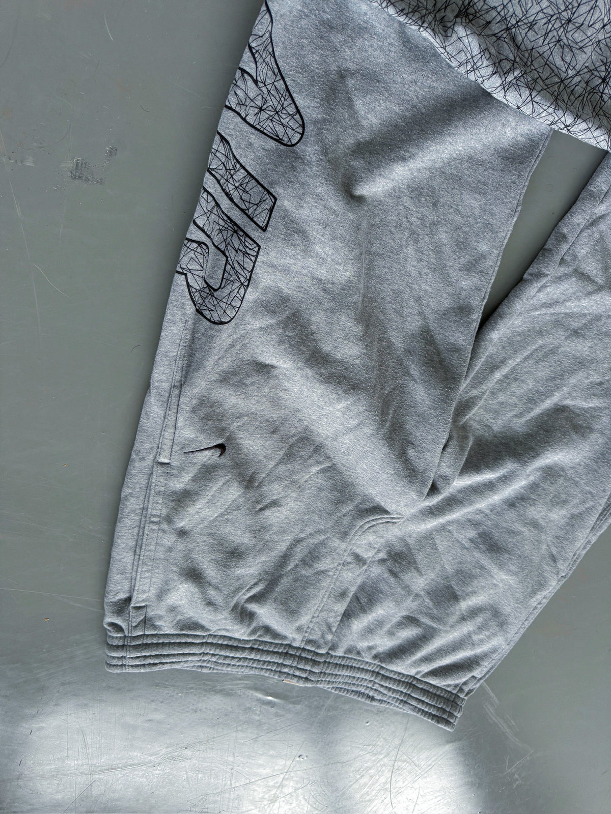 Nike Air Vintage Sweatpants | L