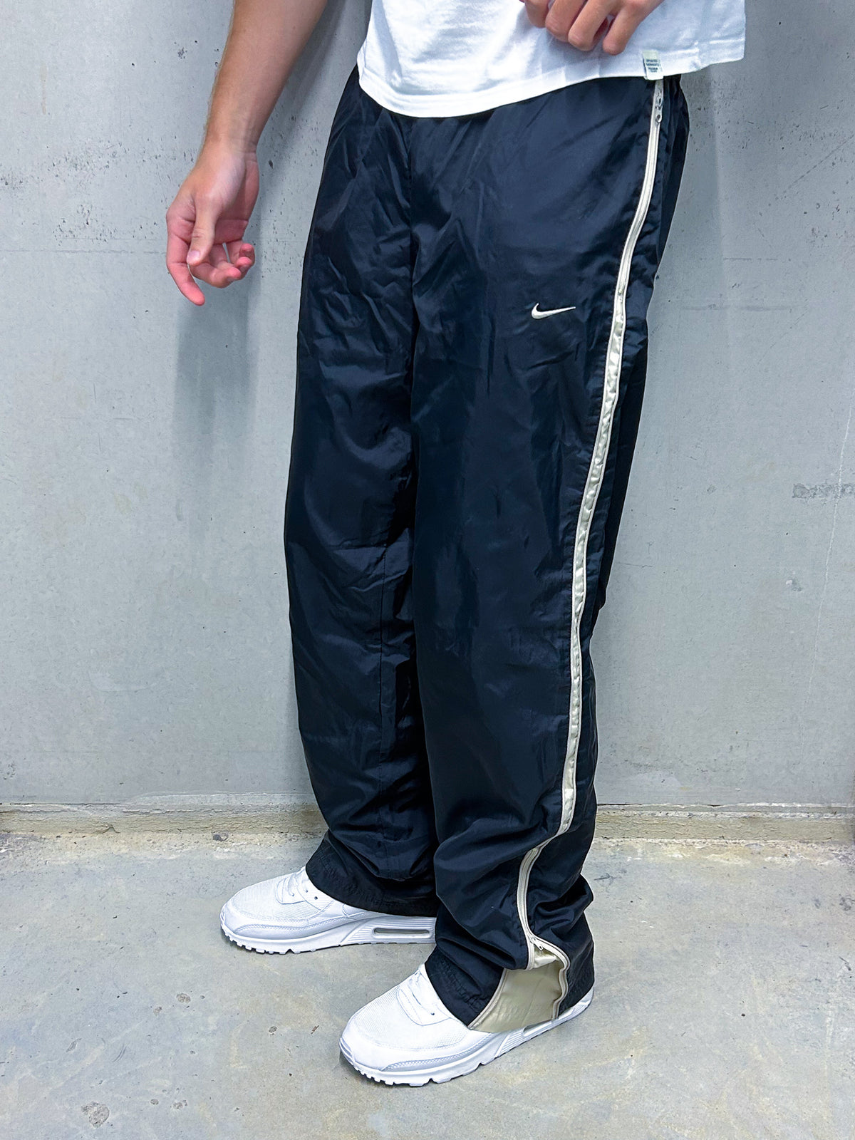Nike Vintage Trackpants | L