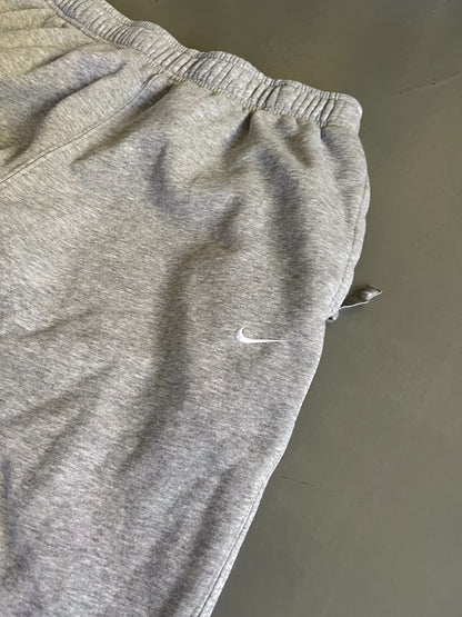 Nike Vintage Trackpants | M