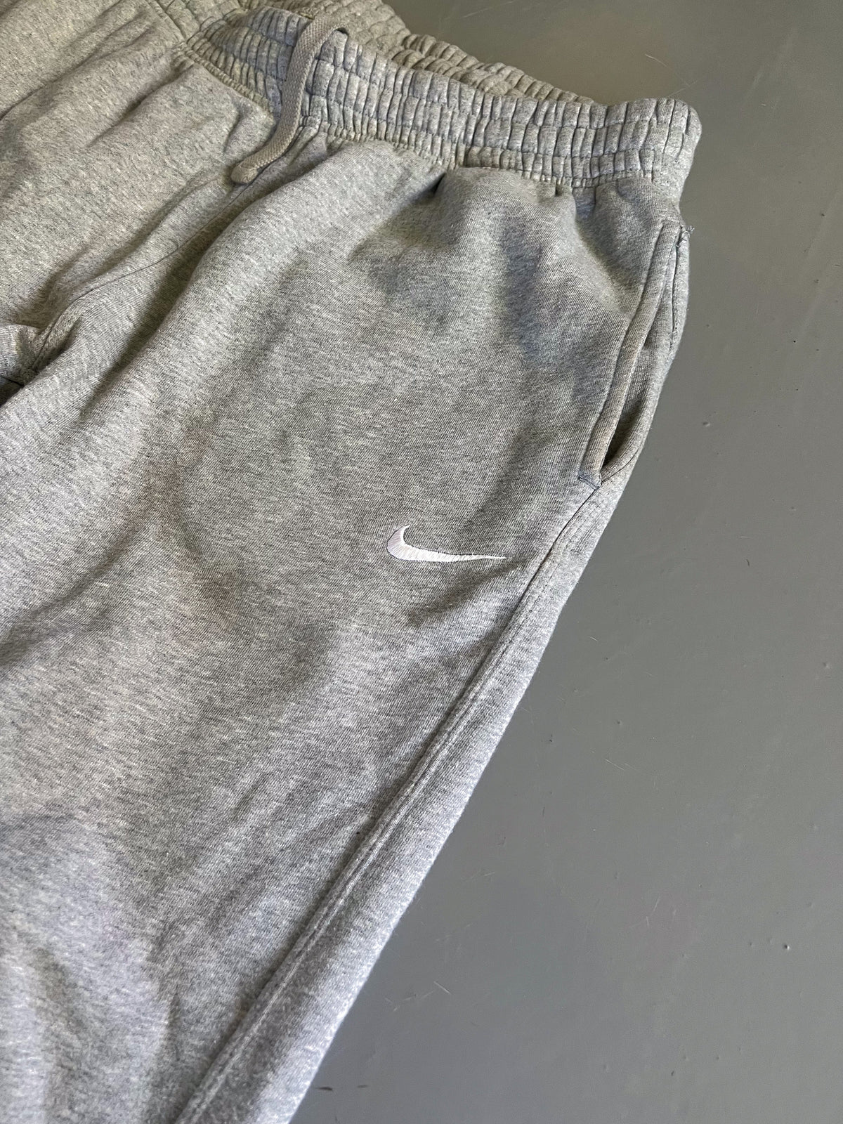 Nike Vintage Open Leg Sweatpants | M