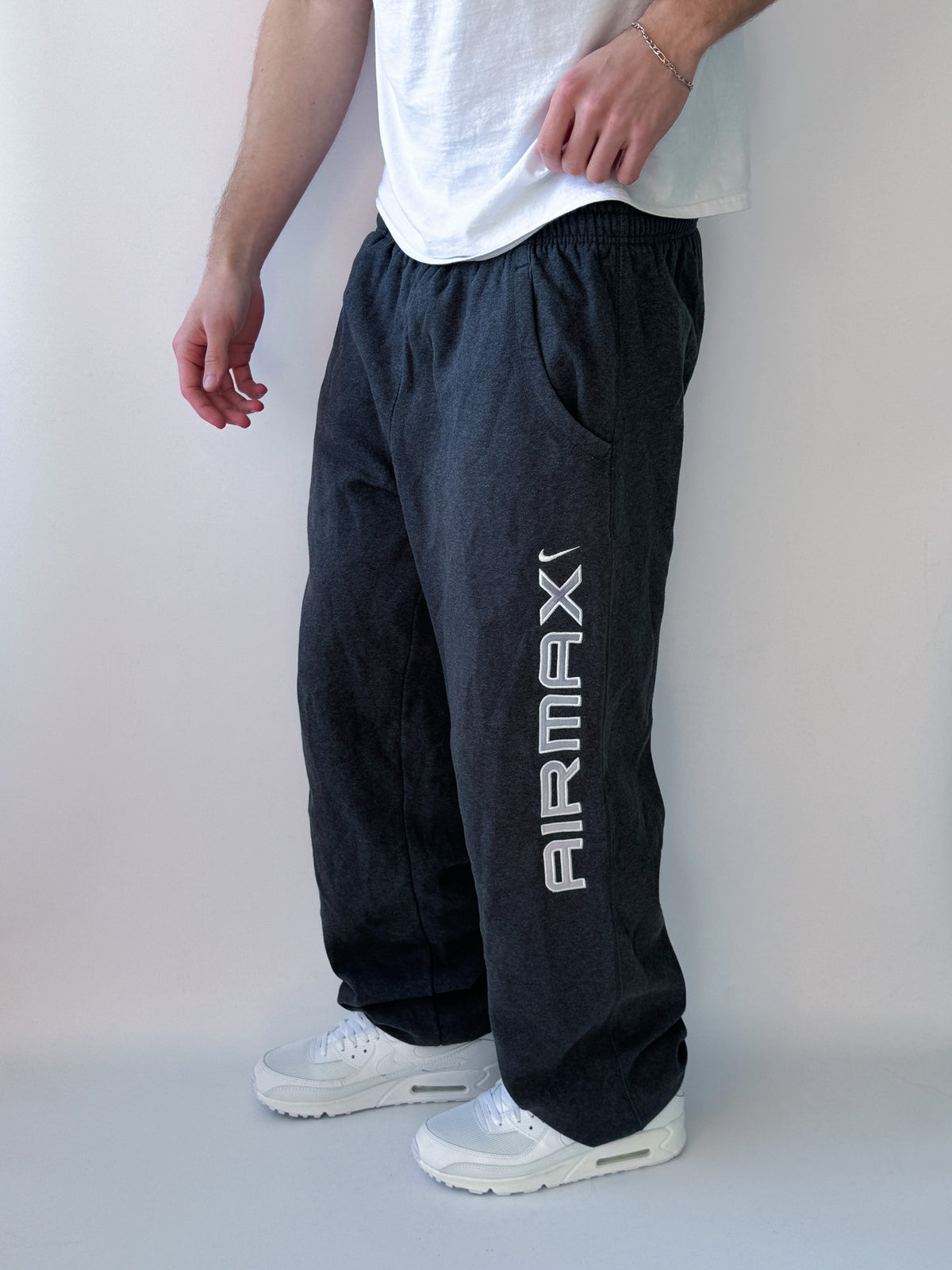 Nike *Airmax* Vintage Sweatpants | L