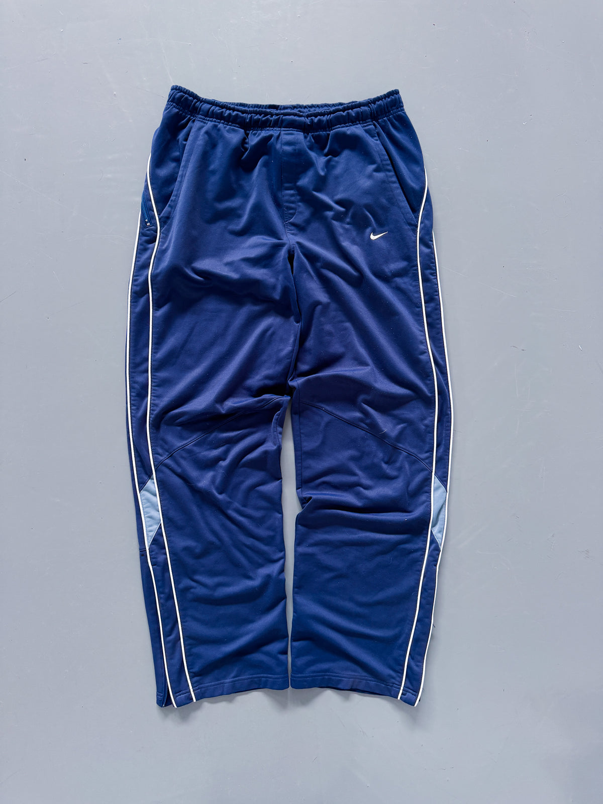 Nike Vintage Trackpants | L