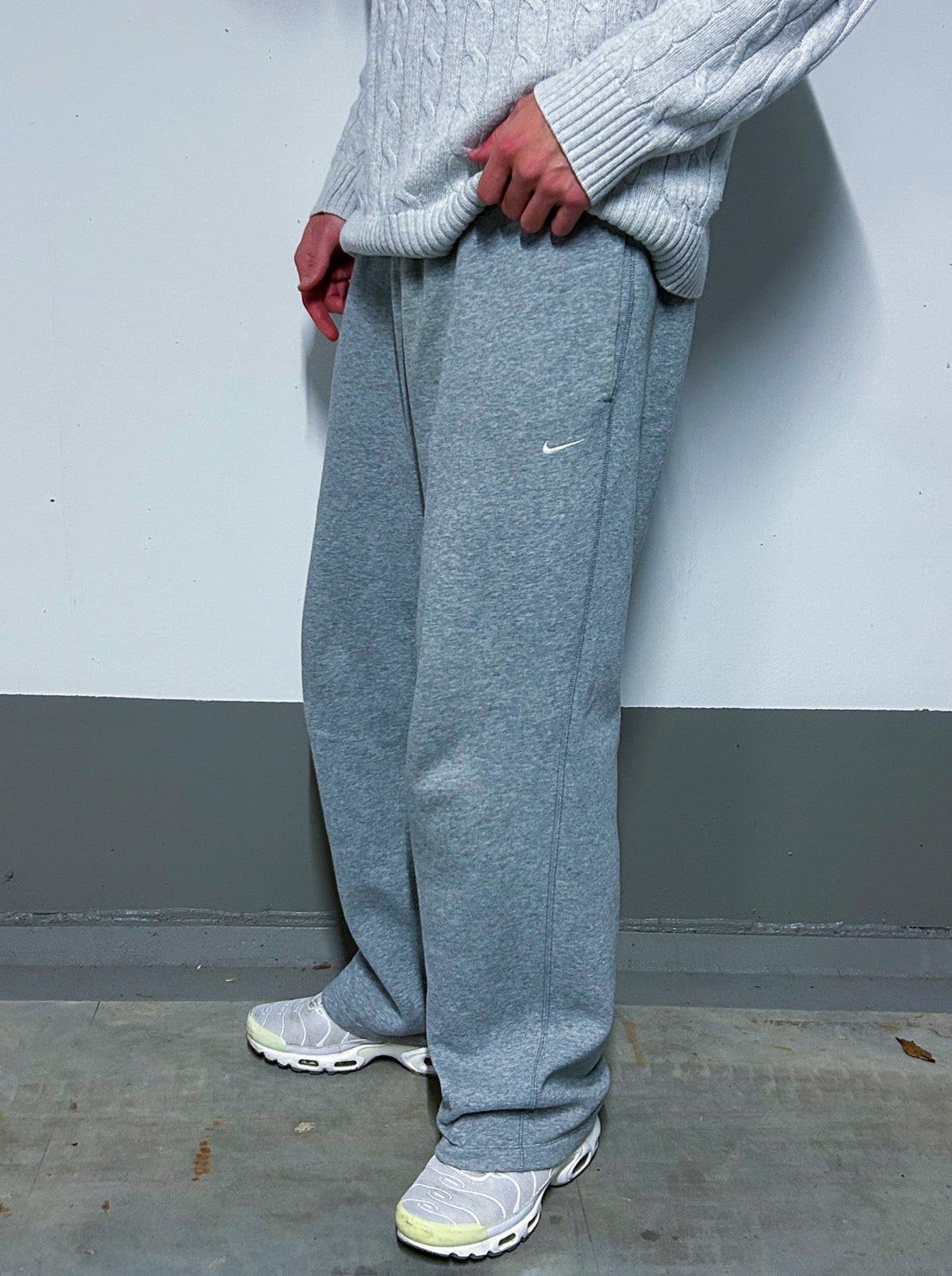 Nike Vintage Open Leg Sweatpats | S