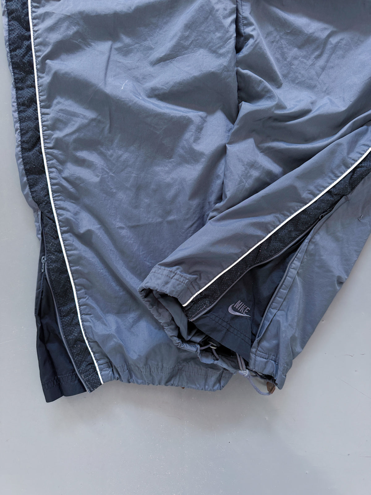 Nike Vintage Trackpants | L