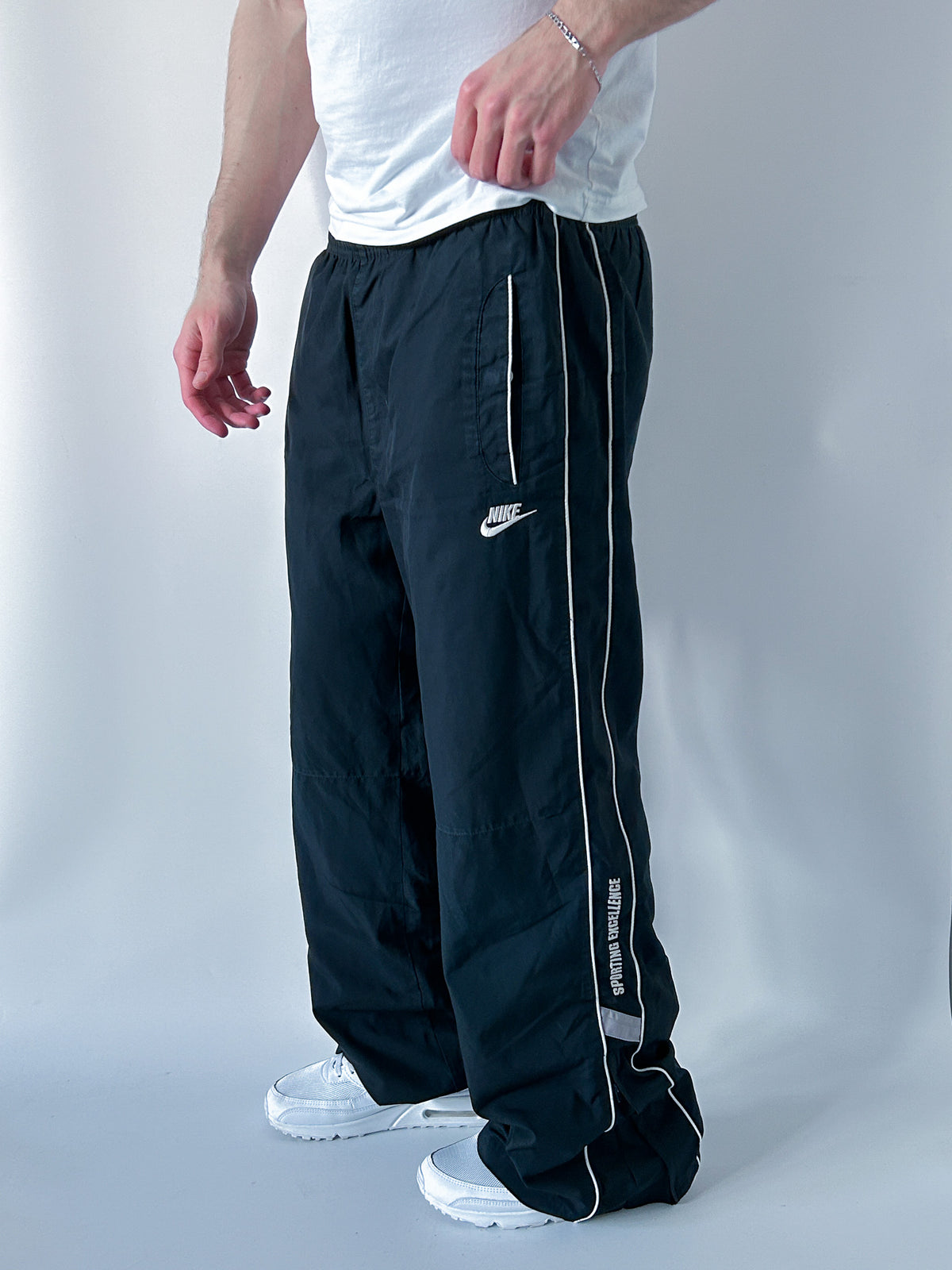 Nike Vintage Trackpants | L