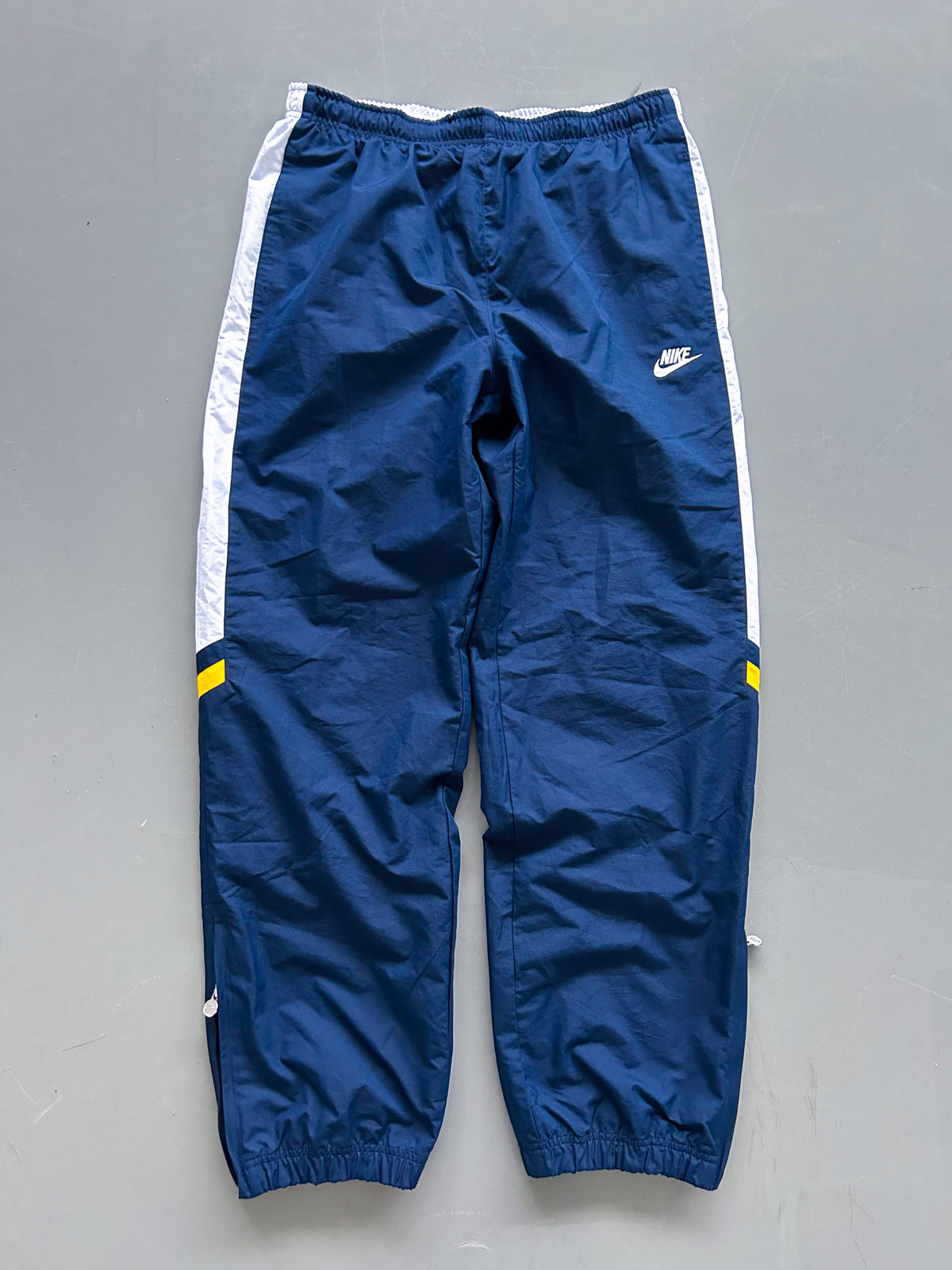 Nike Vintage Trackpants | L