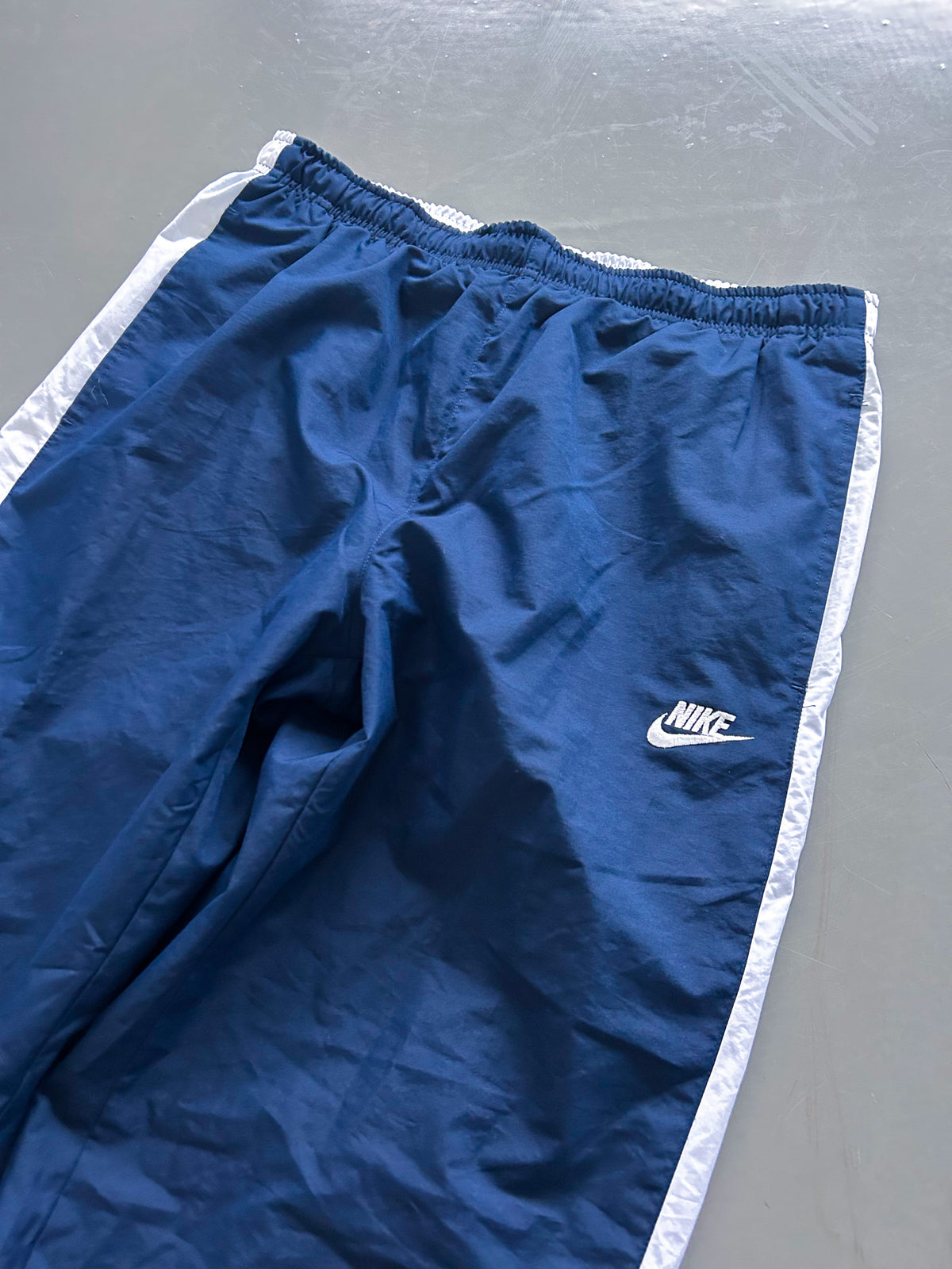 Nike Vintage Trackpants | L
