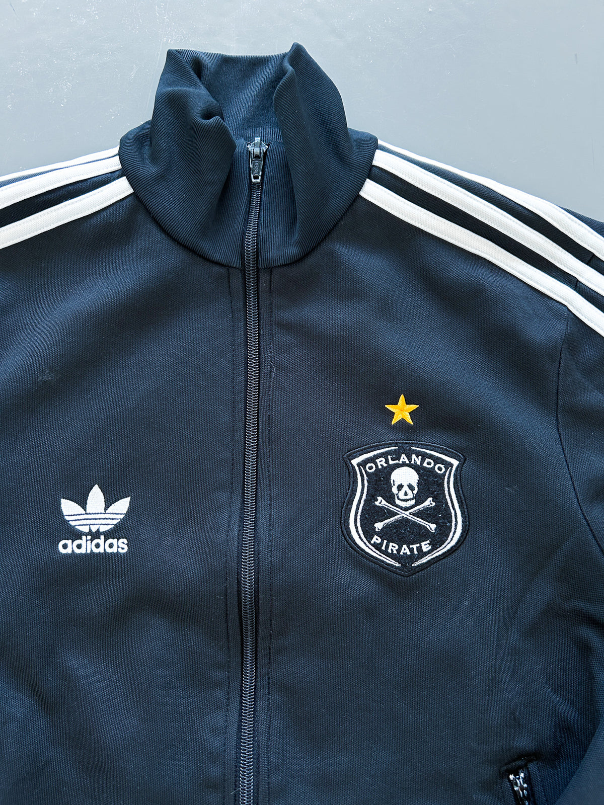 Orlando Pirat x Adidas Vintage *PREMIUM* Trackjacket | S