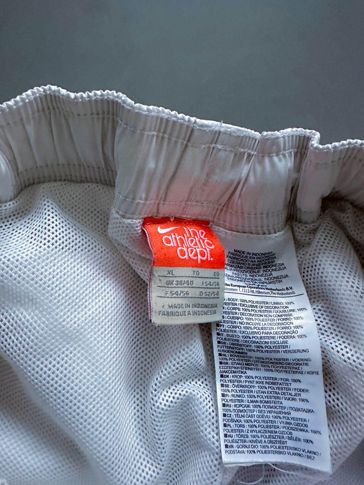 Nike Vintage Trackpants | L