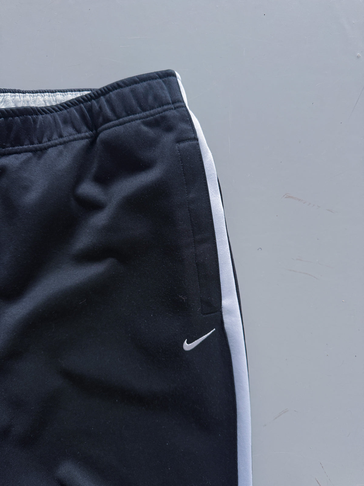 Nike Vintage Trackpants | L