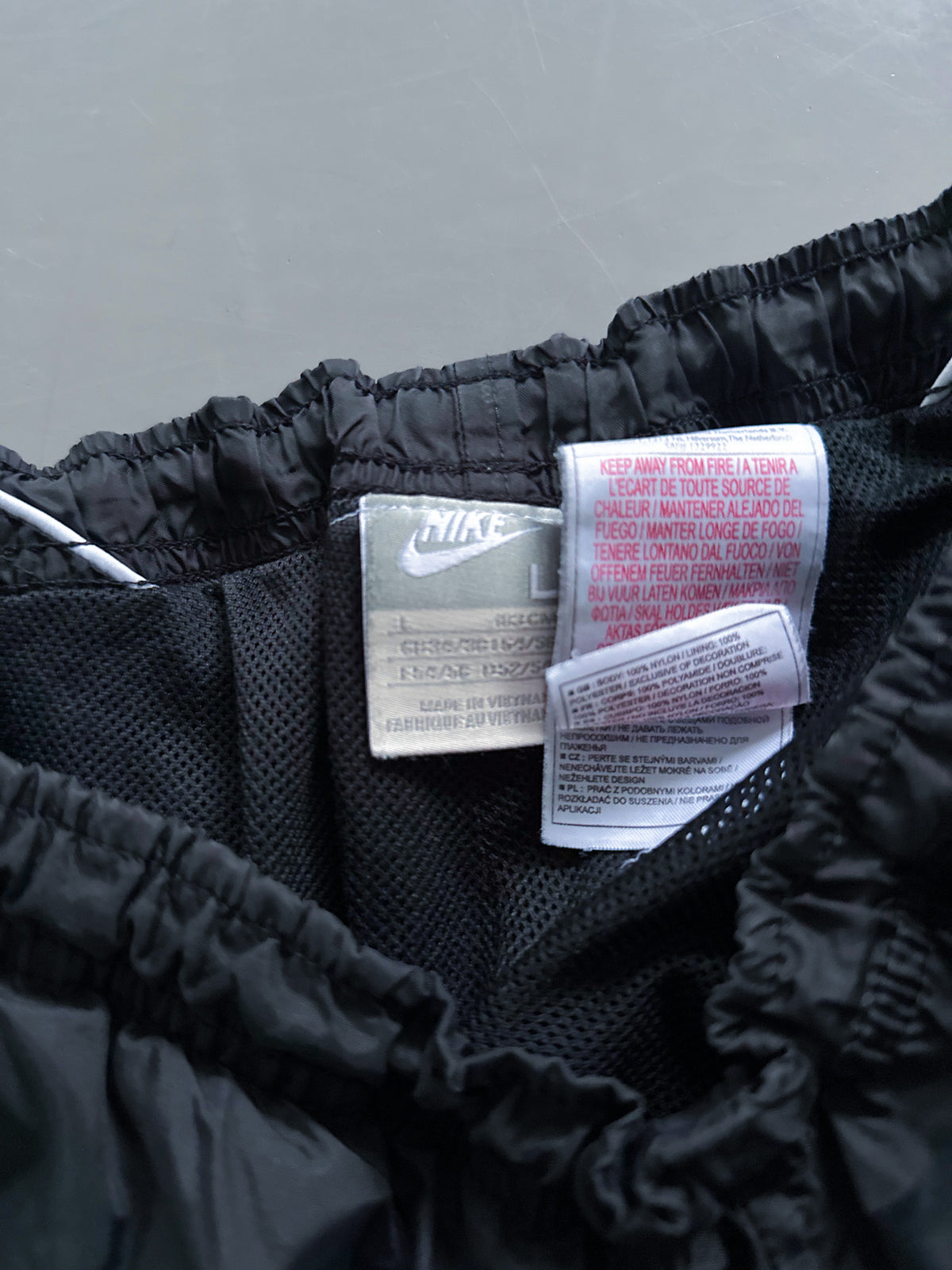 Nike Vintage Trackpants | L