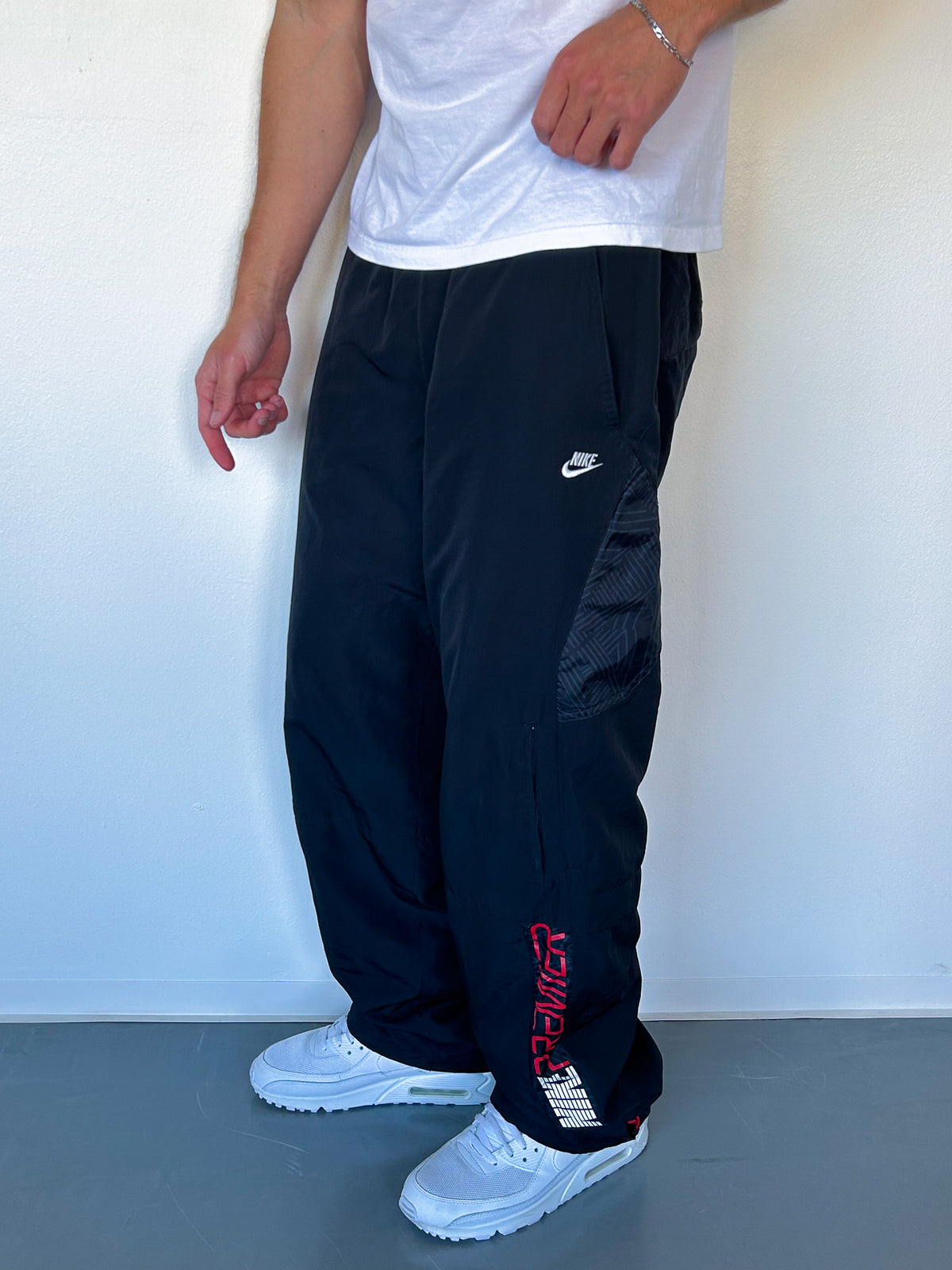 Nike Vintage Trackpants | L