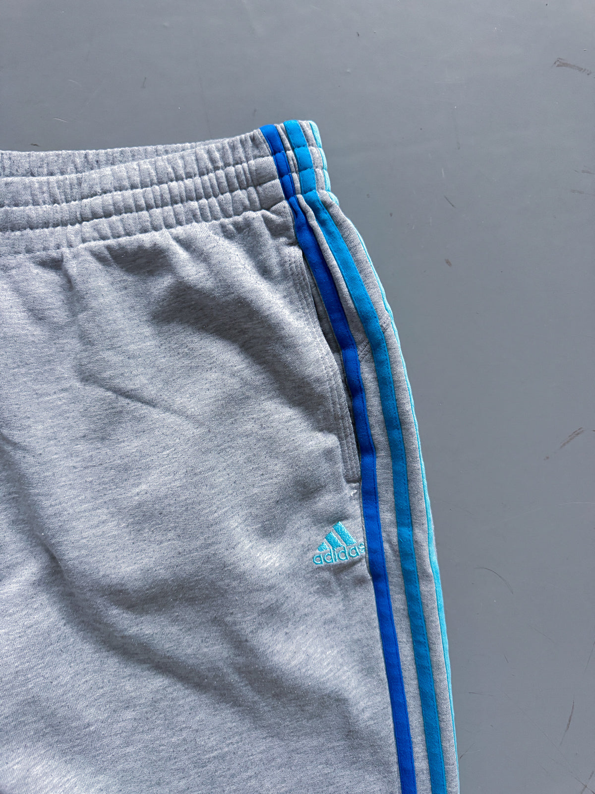 Adidas Vintage Trackpants | L