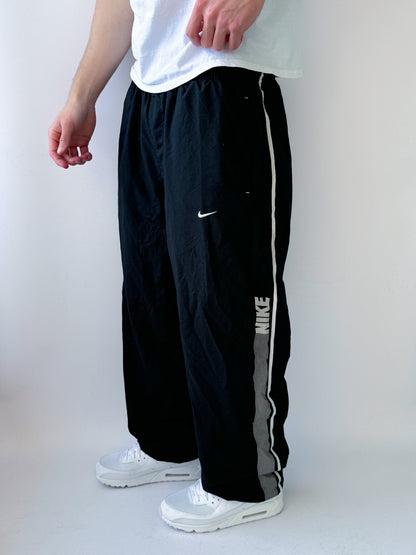 Nike Vintage Trackpants | Fittet L