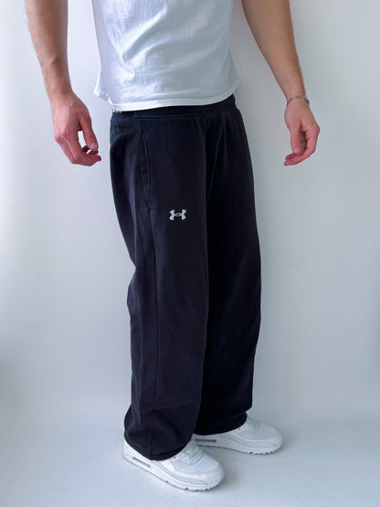 Under Armour Vintage Sweatpants | M