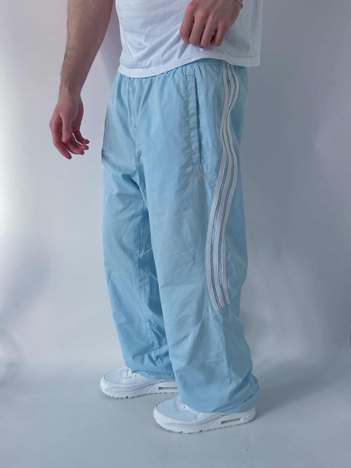 Adidas Vintage *Babyblue* Trackpants | L