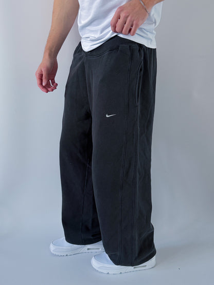 Nike Vintage Trackpants | XL