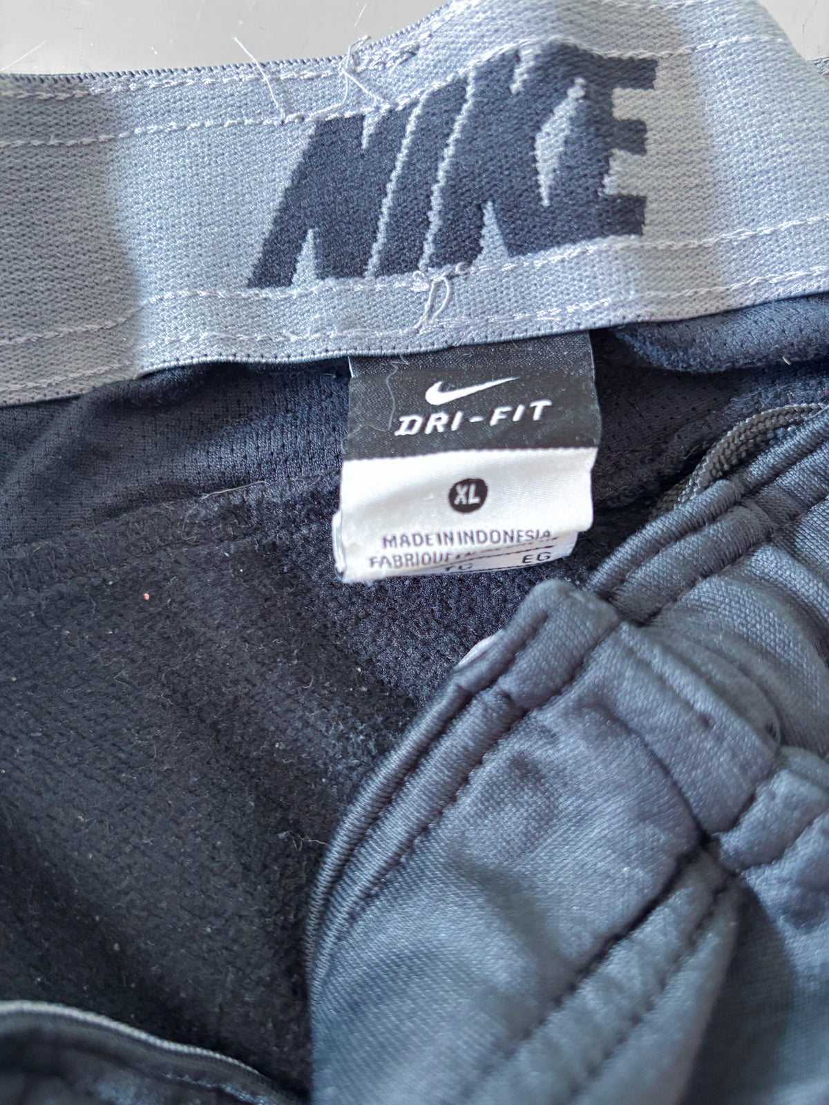 Nike Vintage Trackpants | L