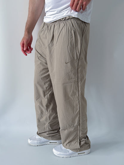 Nike Vintage Trackpants | L