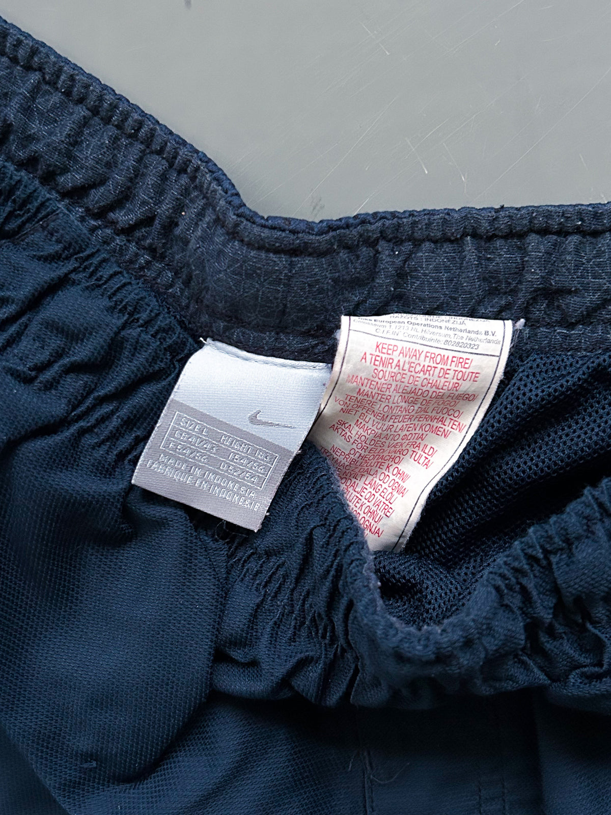 Nike Vintage Trackpants | L