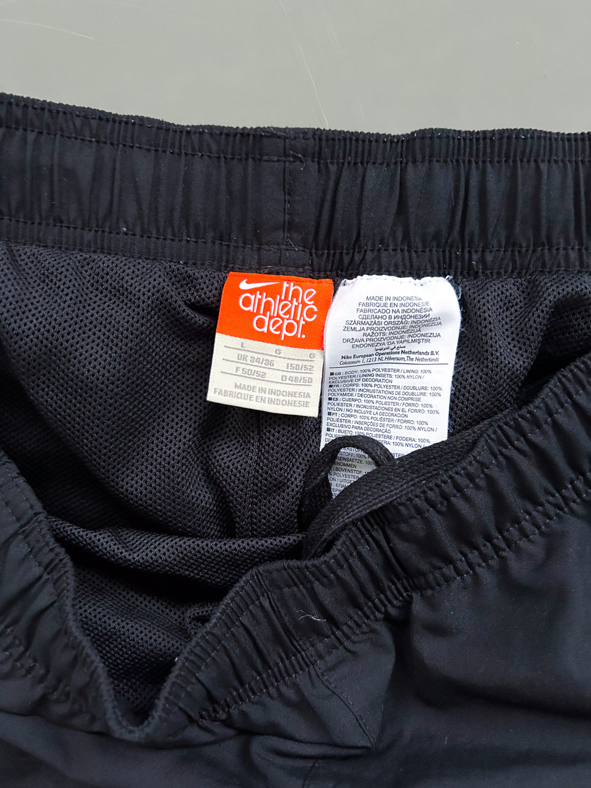 Nike Vintage Trackpants | M