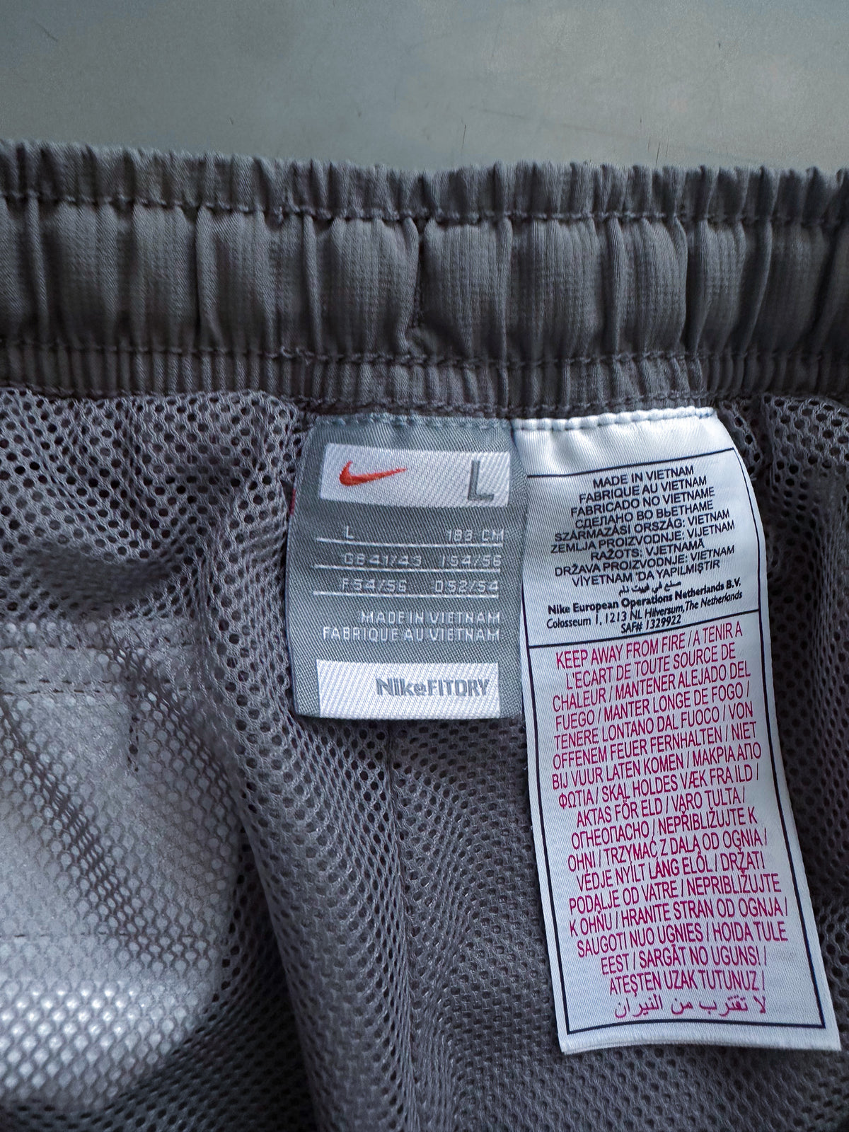 Nike Vintage Trackpants | L