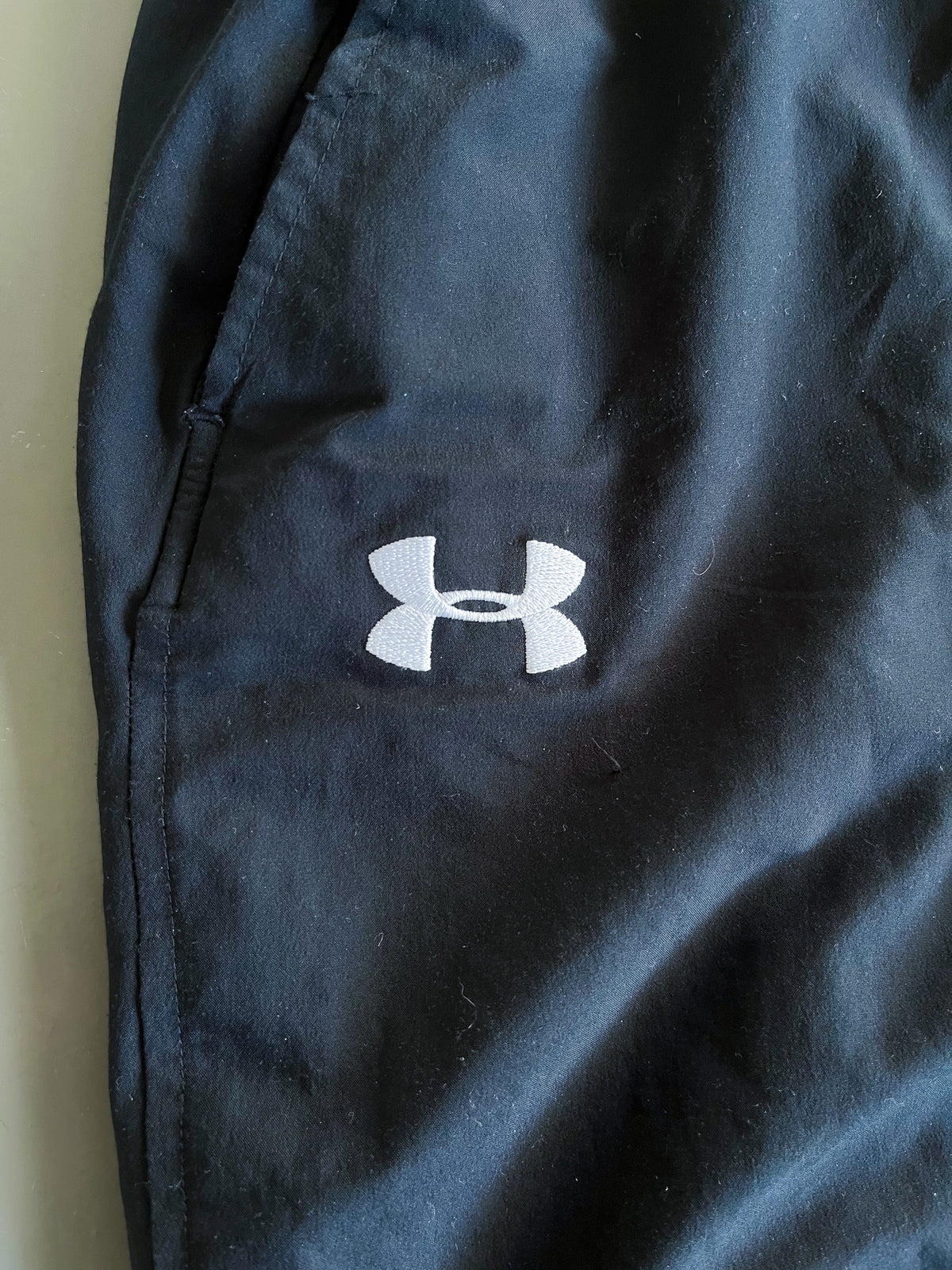 Under Armour Vintage Trackpants | S