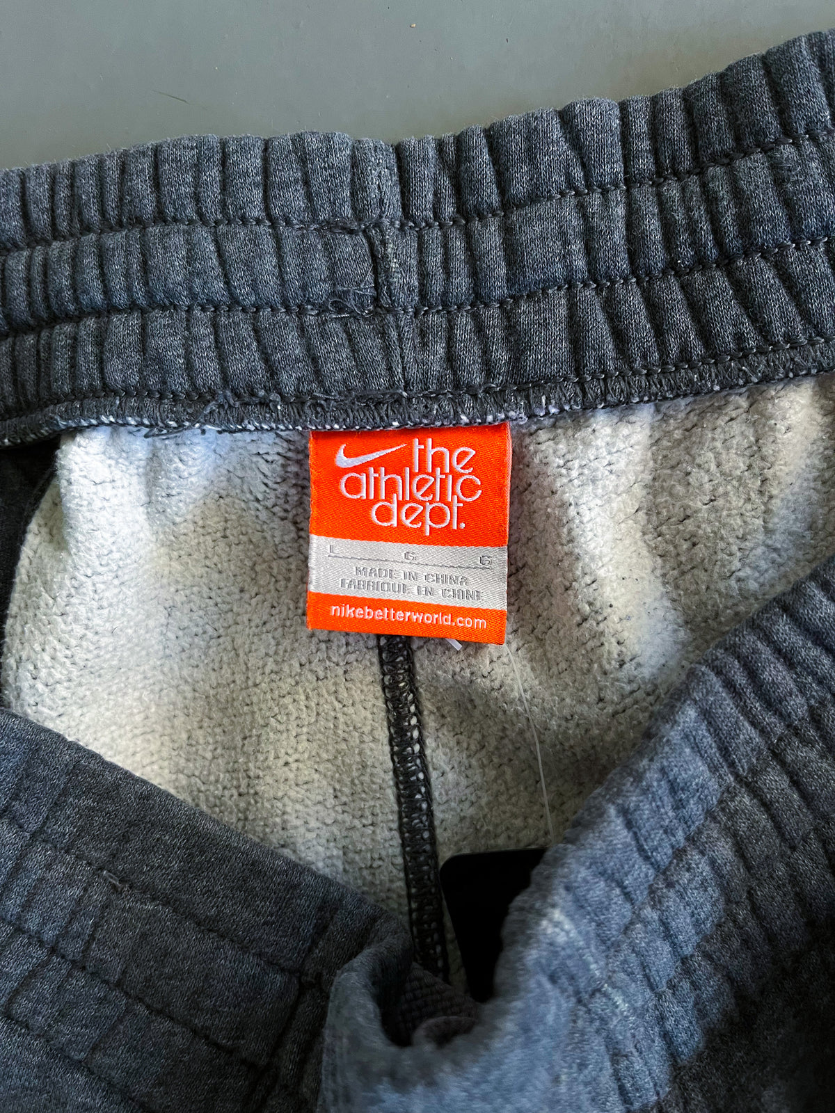 Nike Vintage Trackpants | L
