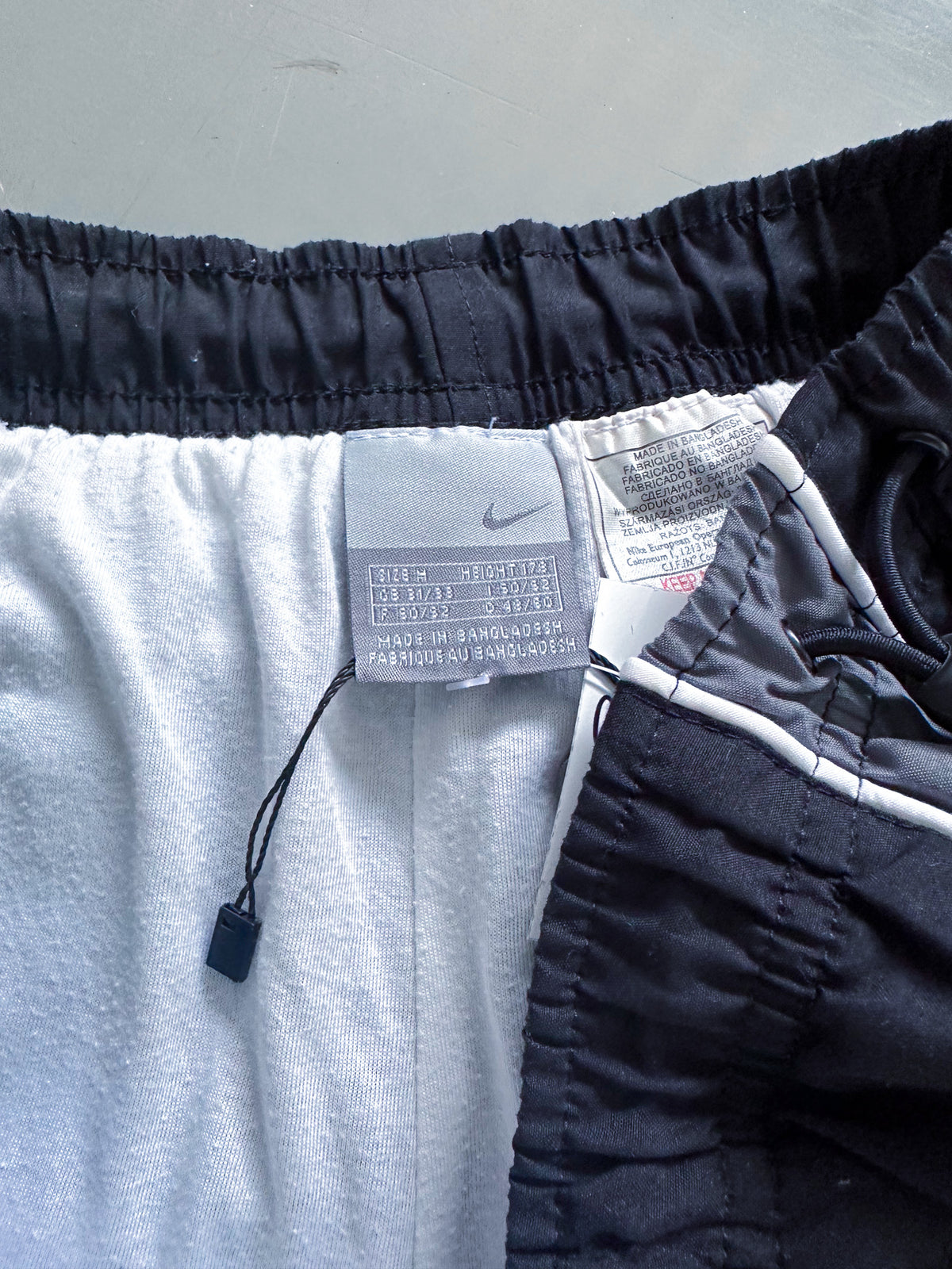 Nike Vintage *PREMIUM* Trackpants | M