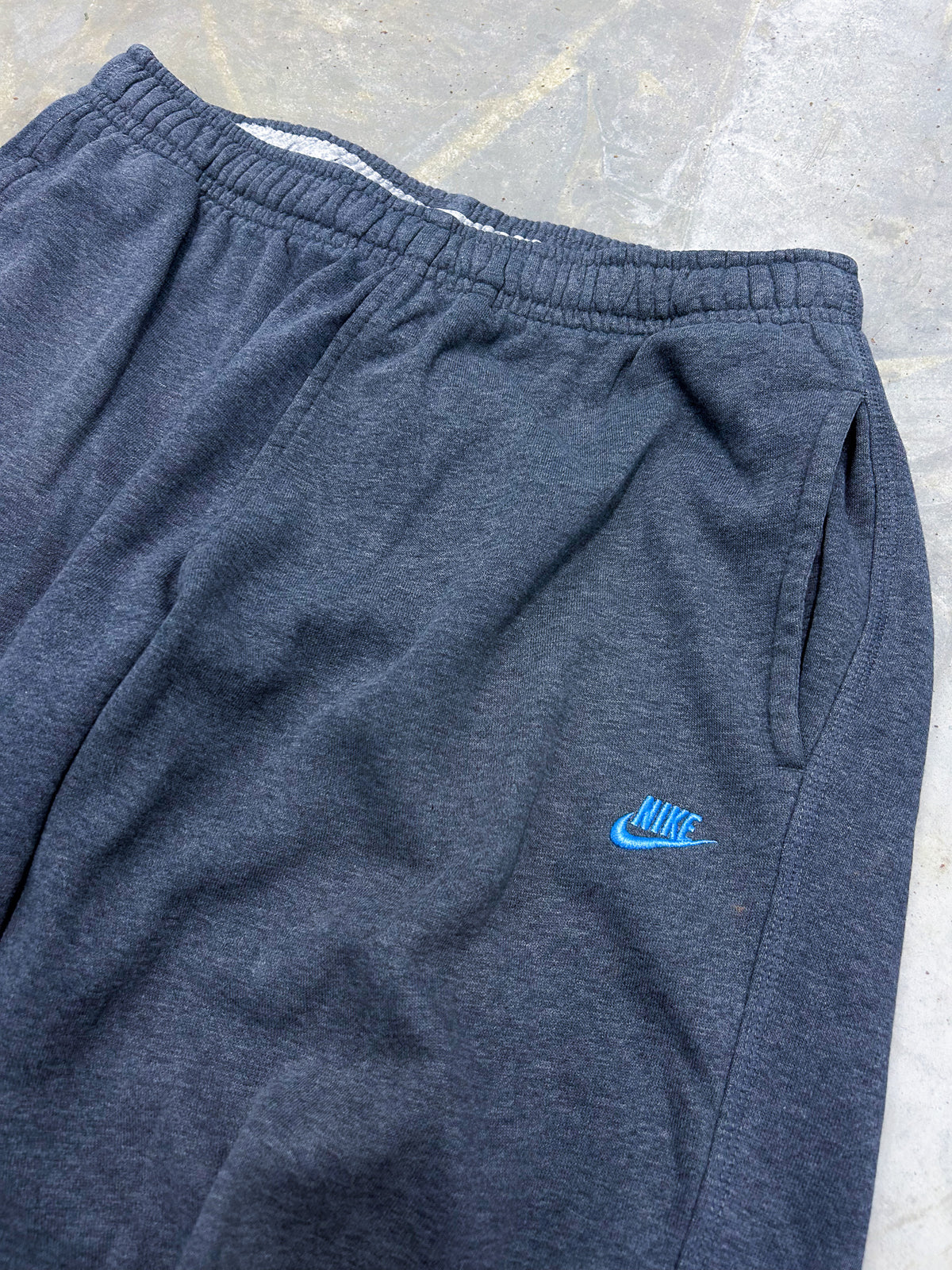 Nike Vintage Trackpants | M