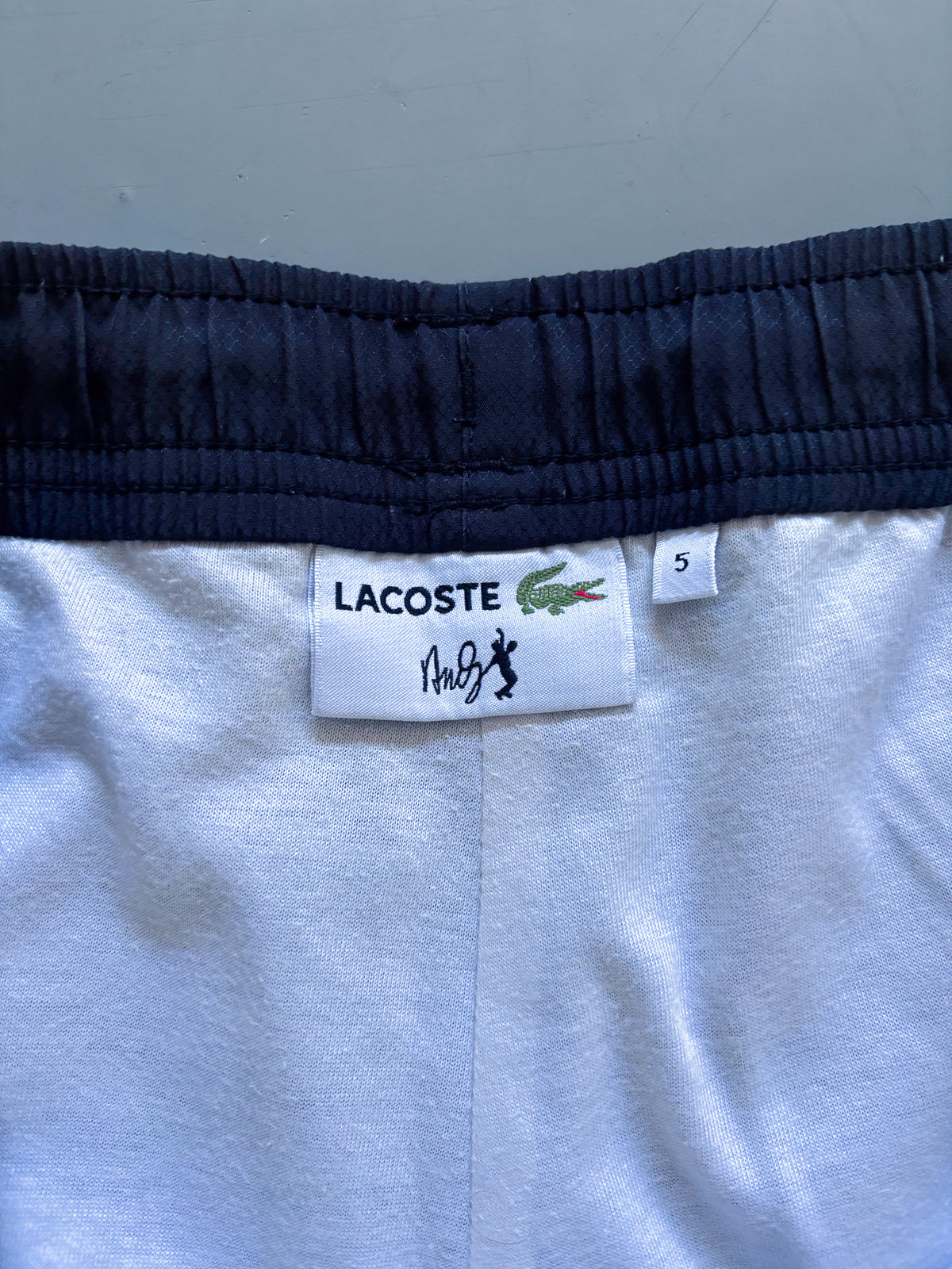 Lacoste Vintage *CLASSIC* Trackpants | M