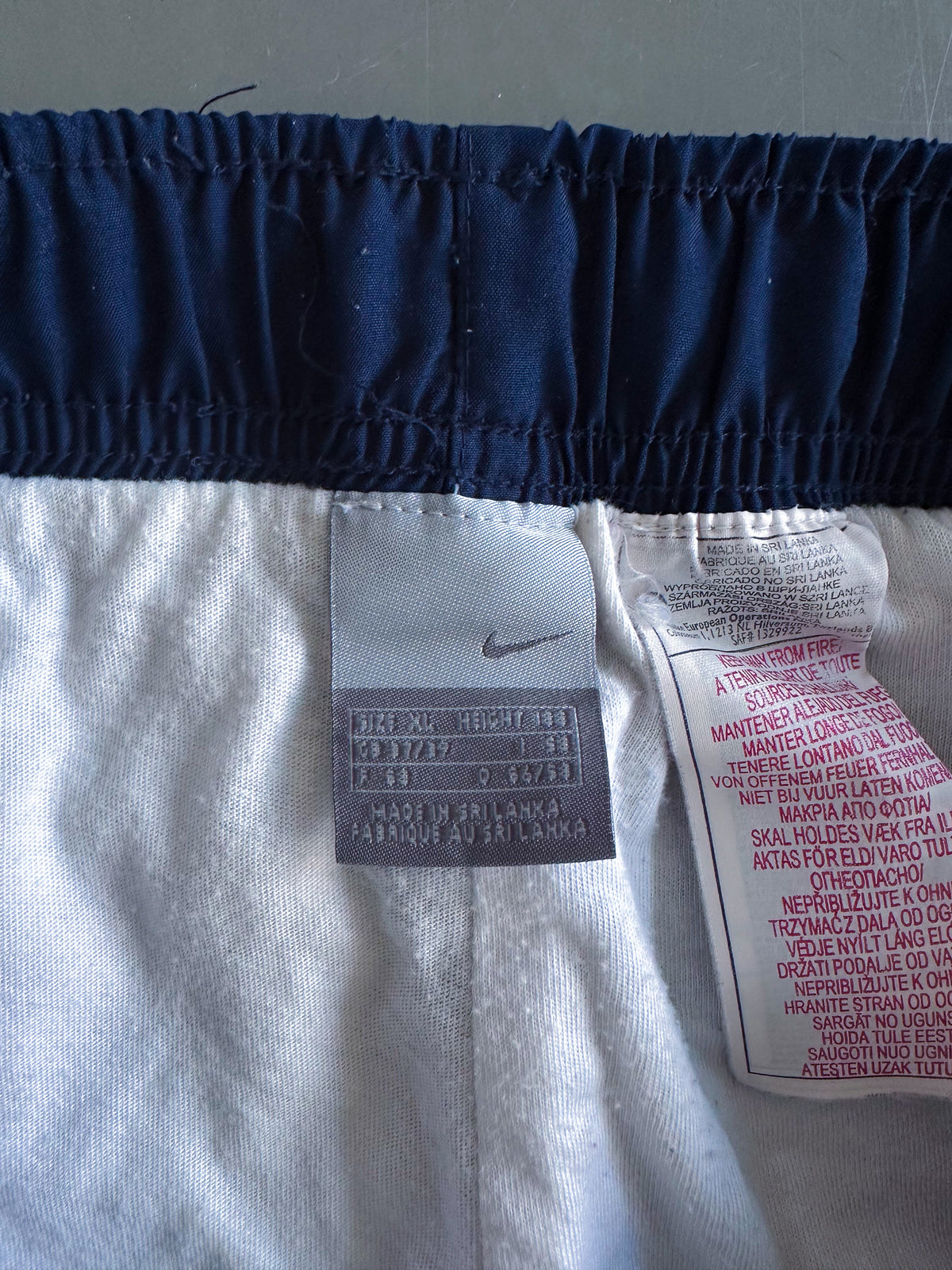 Nike Vintage Trackpants | L