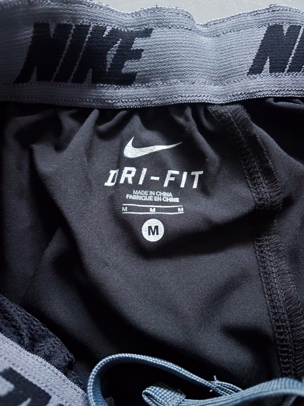 Nike Vintage *DEADSTOCK* Trackpants | M