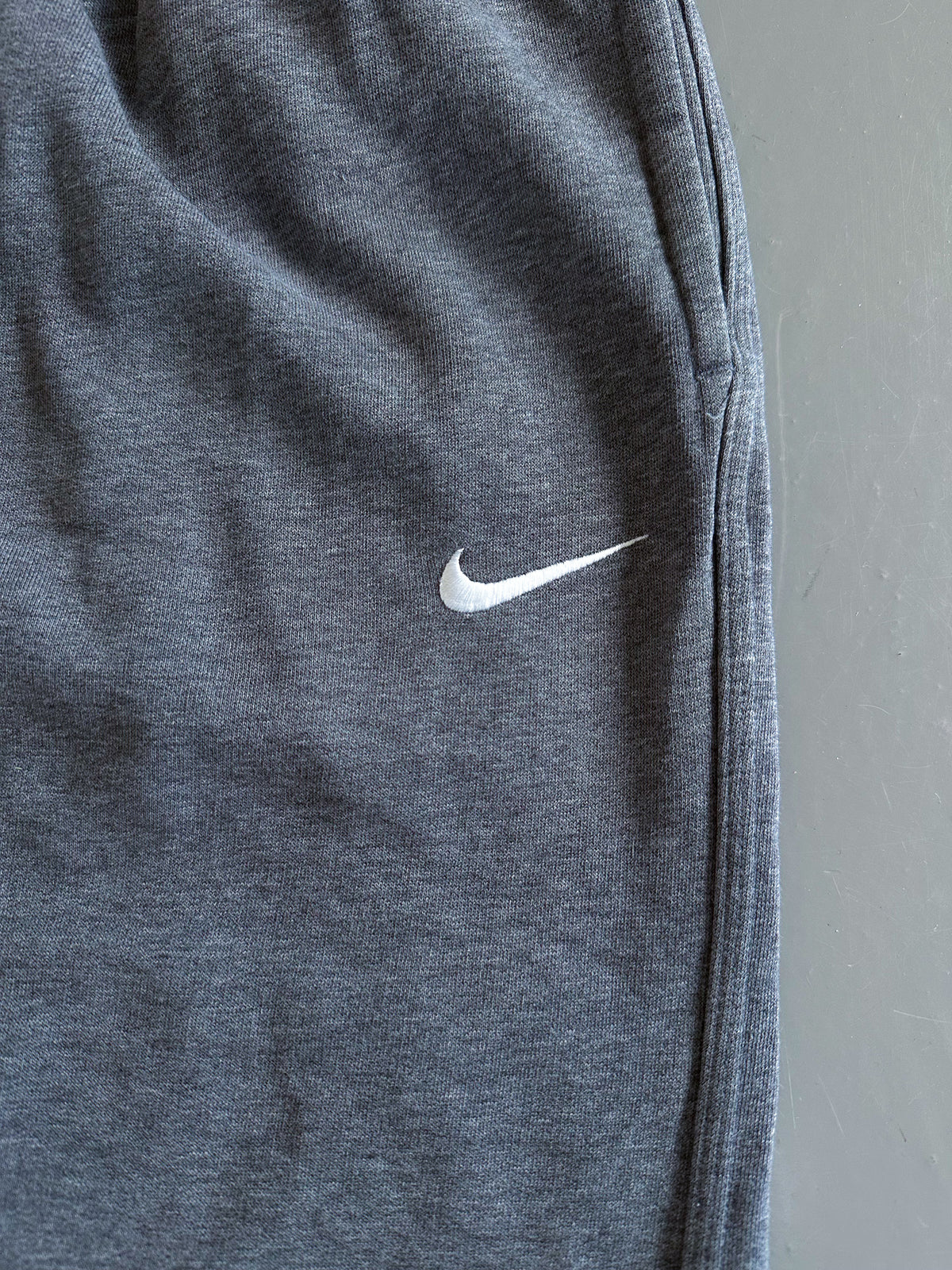 Nike Vintage Sweatpants | L