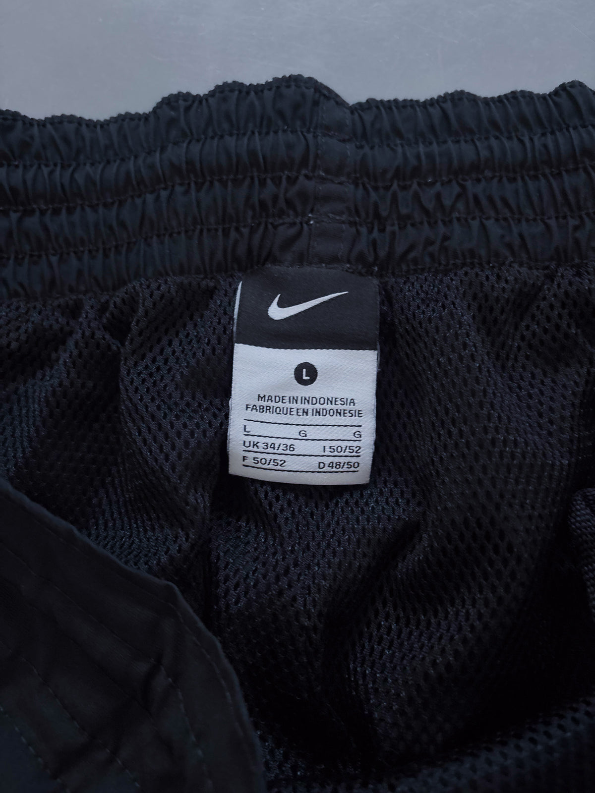 Nike Vintage Trackpants | L
